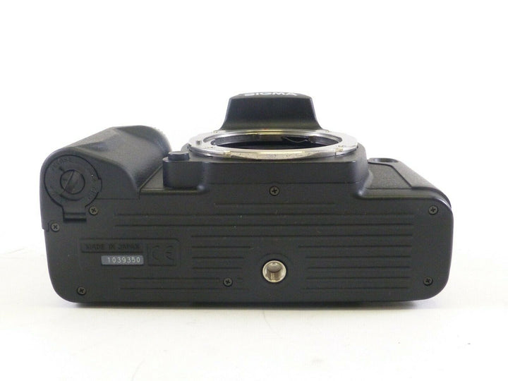 Sigma SA-7N 35mm SLR Camera being sold As-is / for Parts Only! 35mm Film Cameras - 35mm SLR Cameras Sigma GHA1039350