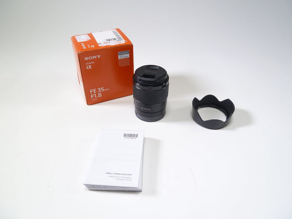 Sony 35mm f/1.8 FE Lens Lenses Small Format - Sony E and FE Mount Lenses Sony 1866368