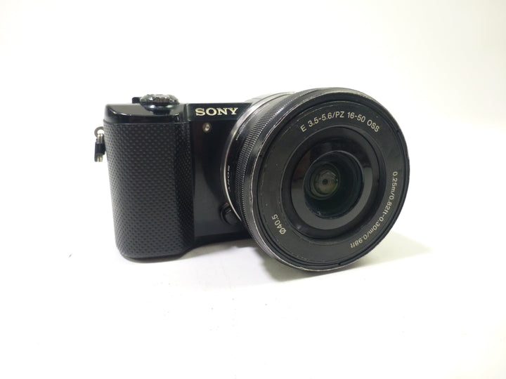 Sony a5000 Mirrorless Digital Camera w/1650mm f/3.55.6 Lens Shutte