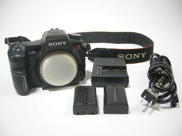 Sony a700 12mp Digital SLR camera Body only S/C NA Digital Cameras - Digital SLR Cameras Sony 0509642