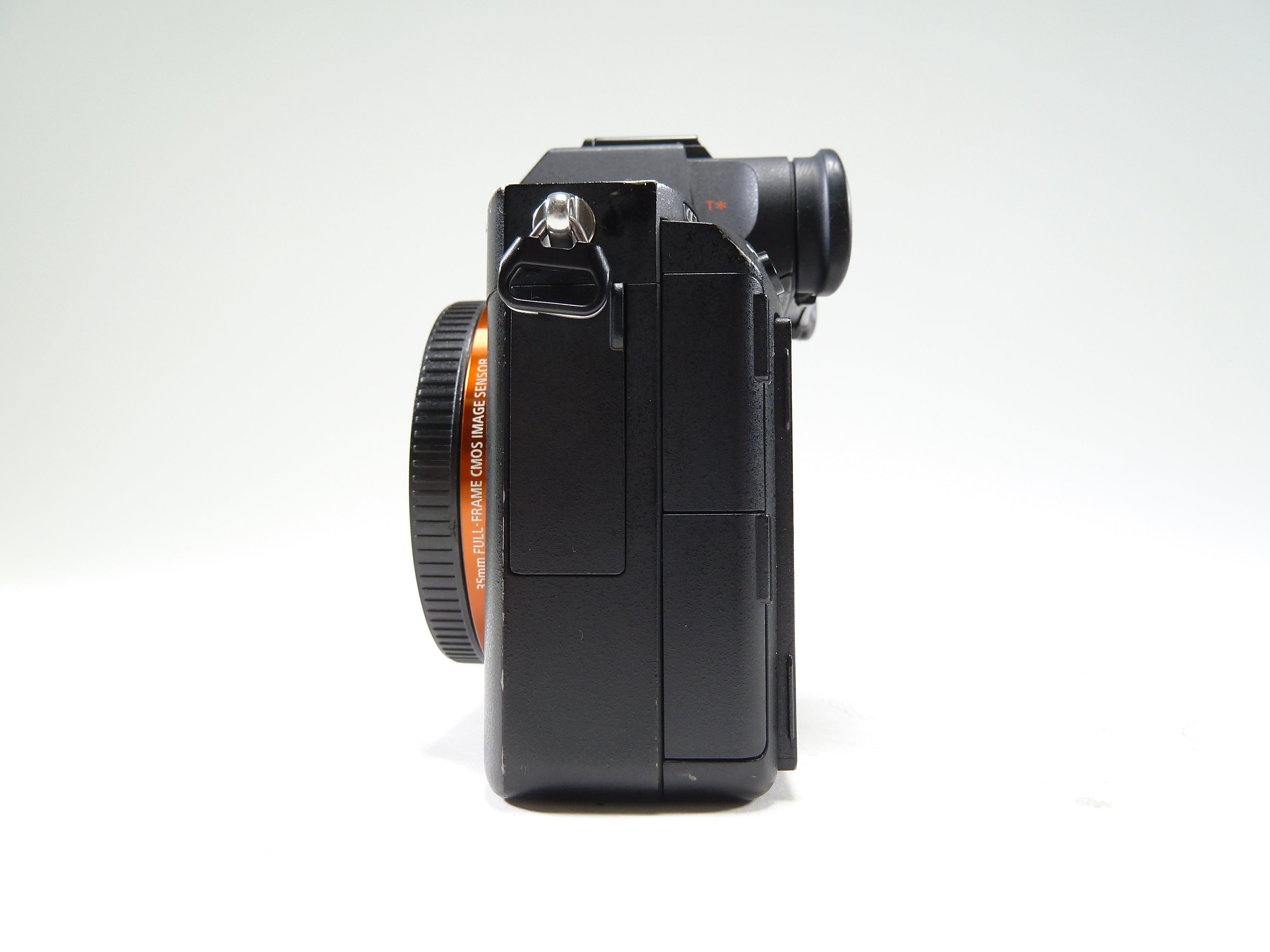 SONY α7RIII Sony a7r III Body Shutter Count 261073 – Camera Exchange