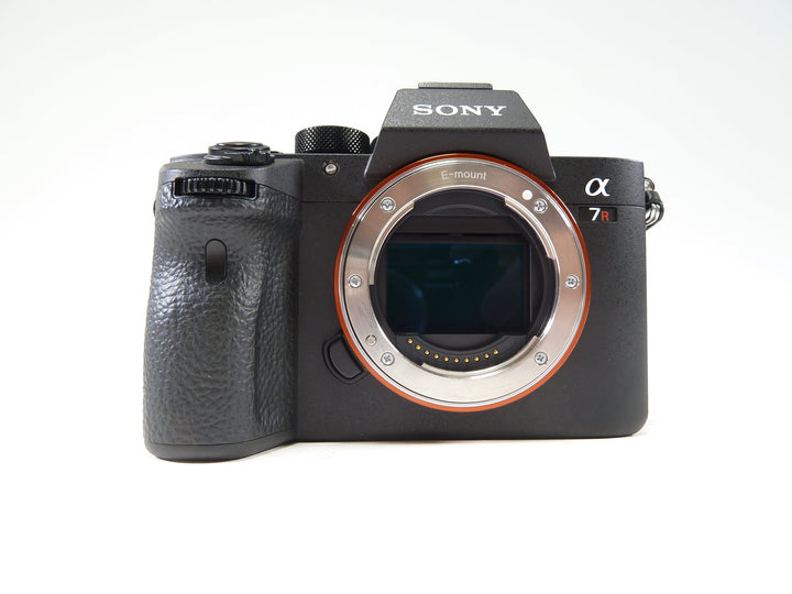 Sony A7R IIIA Shutter count 6826 Digital Cameras - Digital Mirrorless Cameras Sony 6124853