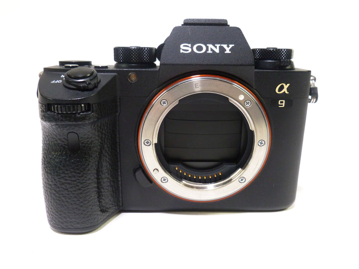 Sony A9 Digital Mirrorless Camera Shutter Count - 4510 Digital Cameras - Digital Mirrorless Cameras Sony 3374539
