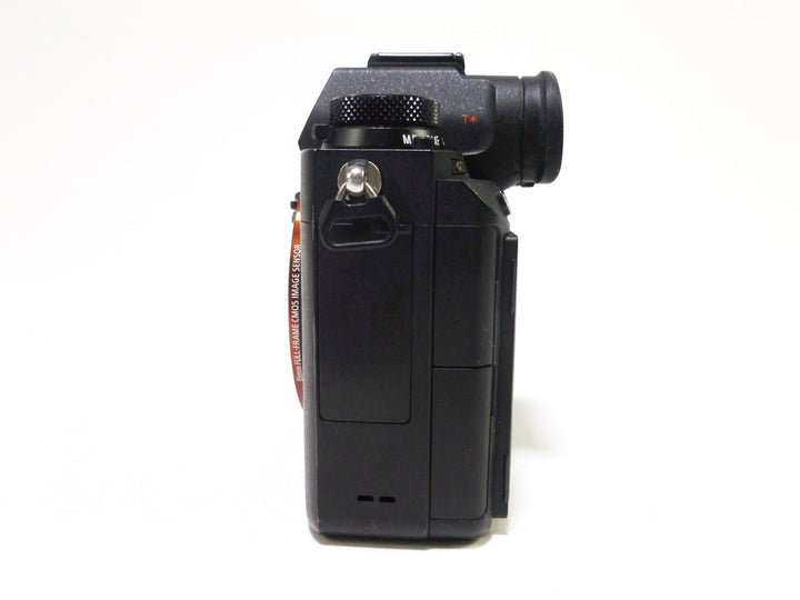 Sony A9 Digital Mirrorless Camera Shutter Count - 4510 Digital Cameras - Digital Mirrorless Cameras Sony 3374539