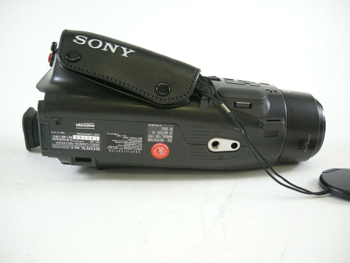Sony CCD-FX310 Camcorder -  Black  Parts Only Video Equipment - Camcorders Sony 143783
