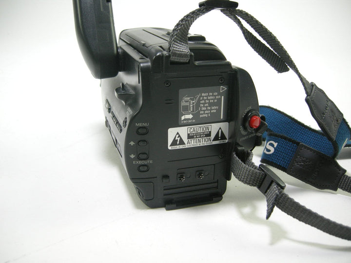 Sony CCD-FX630 Video 8 Handycam camcorder Video Equipment - Camcorders Sony 64109