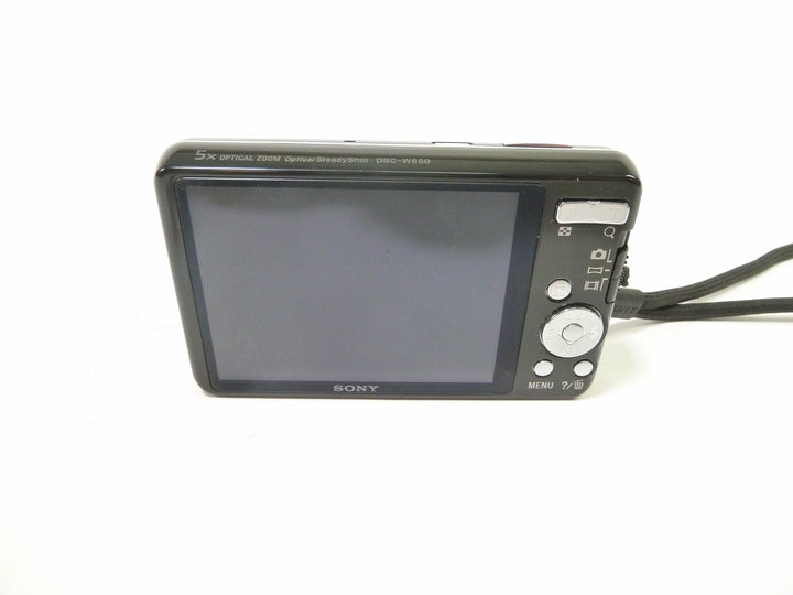 Sony Cyber-Shot DSC-W650 16.1 MP Digital point and shoot Camera Digital Cameras - Digital Point and Shoot Cameras Sony 6842663