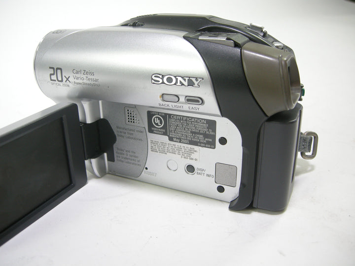 Sony DCR-DVD92 R/RW Camcorder Video Equipment - Camcorders Sony 404379