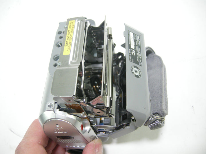 Sony DCR-HC20 MiniDV Camcorder Video Equipment - Camcorders Sony 492706