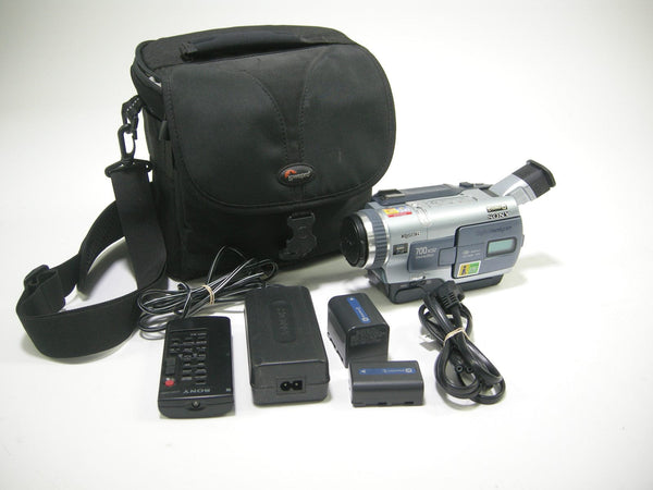 Sony DCR-TRV330 Digital 8 Camcorder Video Equipment - Camcorders Sony 138569