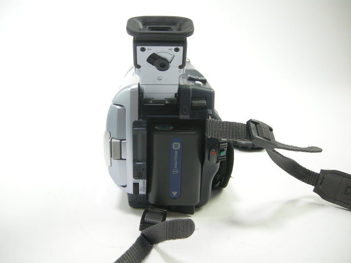 Sony DCR-TRV340 Digital Handycam Video Equipment - Camcorders Sony 1352948