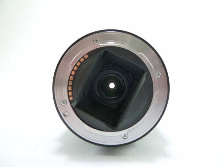 Sony FE 28-70mm f/3.5-5.6 OSS Lens Lenses - Small Format - Sony E and FE Mount Lenses Sony 1050403