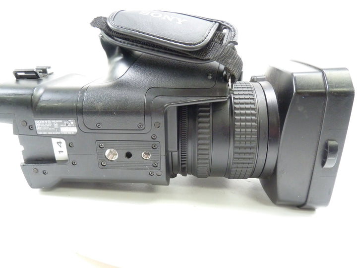 Sony NXCAM HXR NX100 Digital Video Camera 990 Hours Video Equipment - Camcorders Sony 11022214