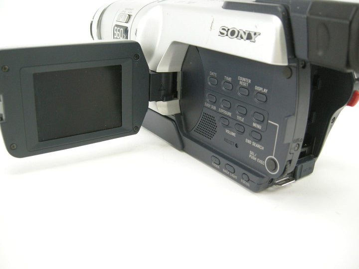 Sony TRV318 Hi-8 Camcorder Video Equipment - Camcorders Sony 334866