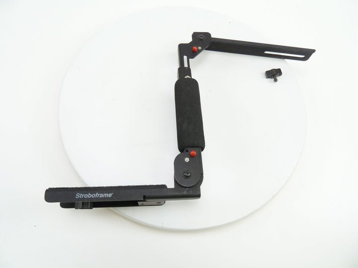 Stroboframe Camera and Flip Flash Bracket in Excellent Condition Flash Units and Accessories - Flash Accessories Stroboframe 1122147