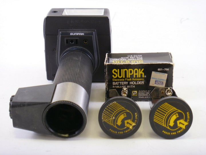 Sunpak Auto 511 Thyristor Flash with AC, Extra Battery Tray, and Manual, in EC. Flash Units and Accessories - Handle Mount Flash Units Sunpak 12754134