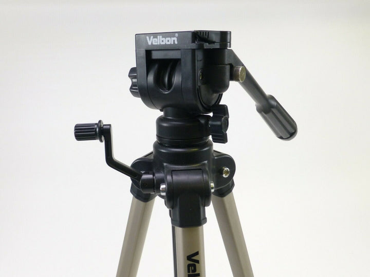 Velbon S-5000 Deluxe Camcorder Tripod with Fluid Panhead in OEM Box and in EC. Tripods, Monopods, Heads and Accessories Velbon 564071C