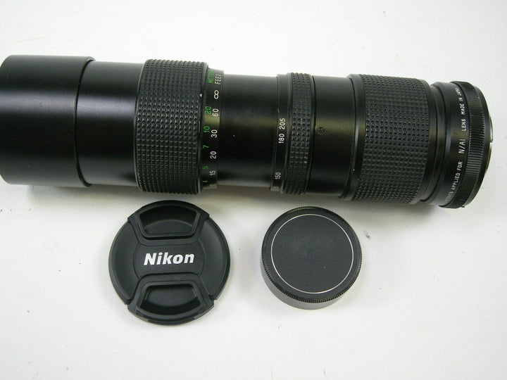 Vivitar 85-205 f3.8 Close Focusing Auto Zoom Nikon non-Ai Mt. lens Lenses - Small Format - Nikon F Mount Lenses Manual Focus Vivitar 52382010