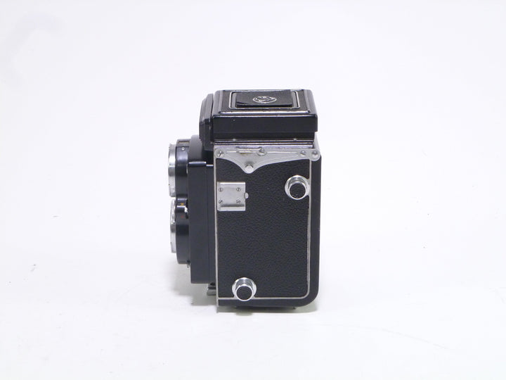 Yashicaflex New B 6X6 TLR w/ Yashikor 80mm F3.5 Lens Medium Format Equipment - Medium Format Cameras - Medium Format TLR Cameras Yashica 32103902