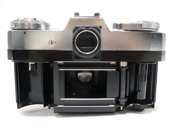 Zeiss Ikon Contaflex Super B 35mm Rangefinder Camera 35mm Film Cameras - 35mm Rangefinder or Viewfinder Camera Zeiss Ikon N96961